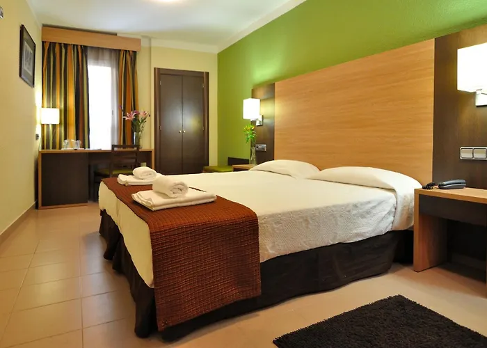Hotel con vistas: Hostal Ballesta