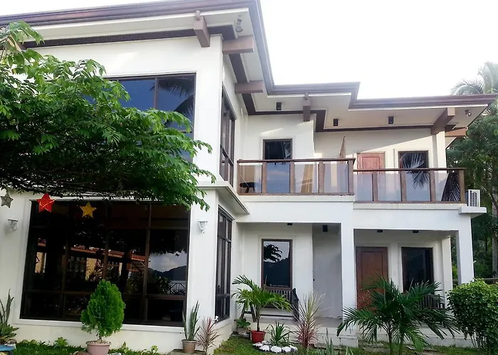 Reef Strand Resort