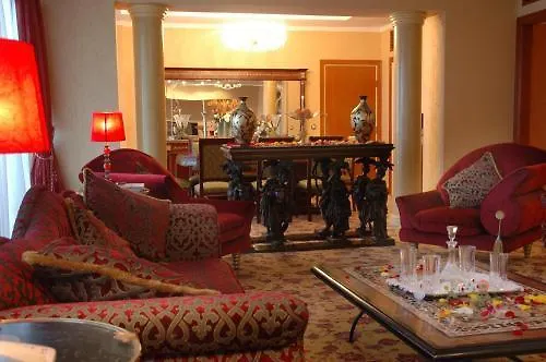 Hotel near College: Hilton Alger