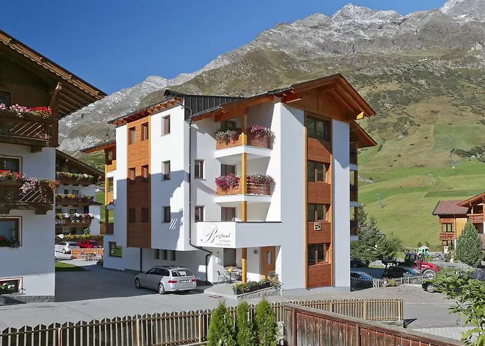  Alpshotel Bergland