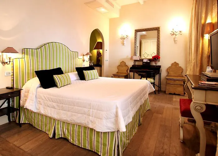 In Luxury hotels El Jebel