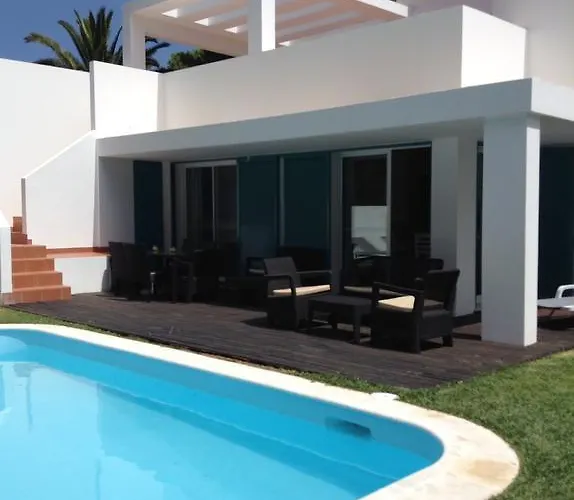 Aldeamento Turistico Da Prainha