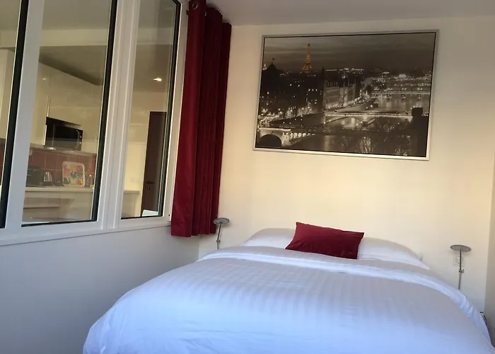 Tour Eiffel Rent