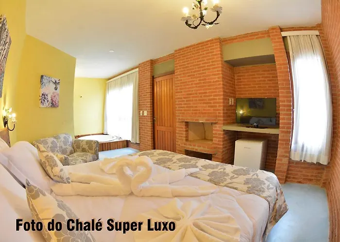 Hotel com jacuzzi: Pousada Villa dos Leais