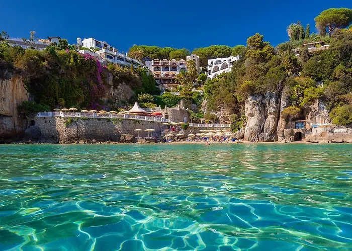 Hotel Jacuzzi: Grand Hotel Le Rocce