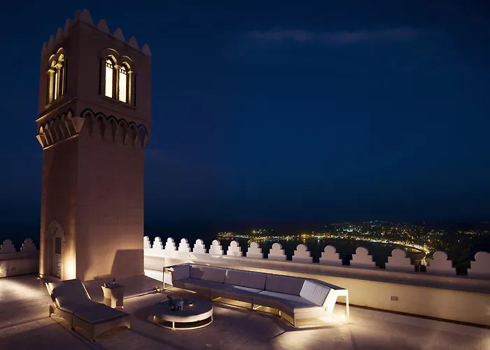 In Luxury hotels El Jebel