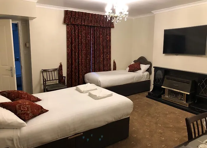 B&B: Albany Hotel