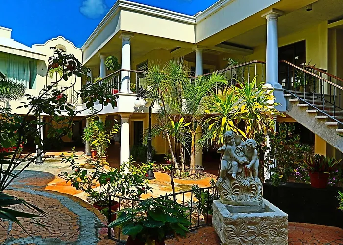Suites Costa Blanca Cancun
