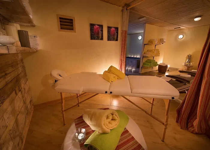 Hotel with Tennis: Hotel Margherita