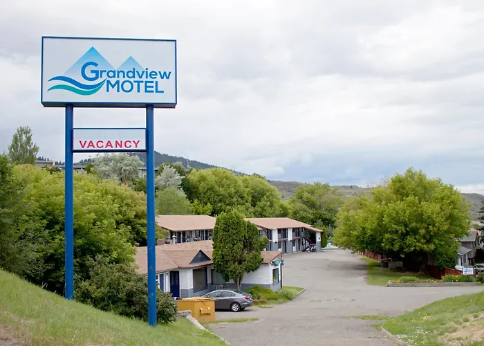 Hotel with pool: Grandview Motel
