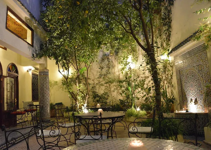 Central hotel: Riad Jardin Chrifa