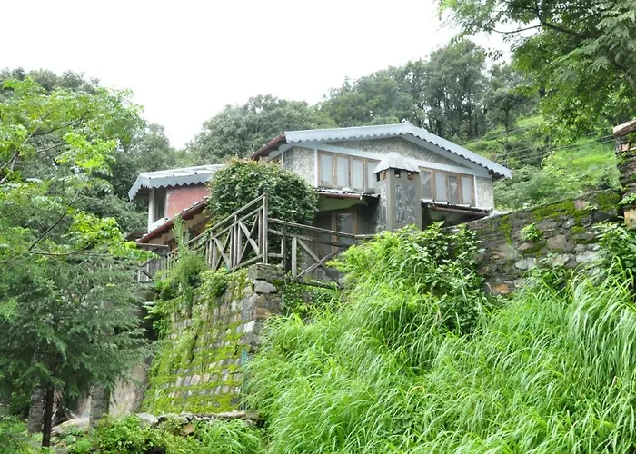 Woodside Retreat