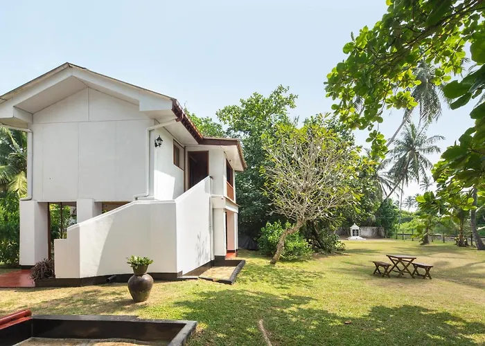Palm Beach Inn & Sea Shells Cabanas