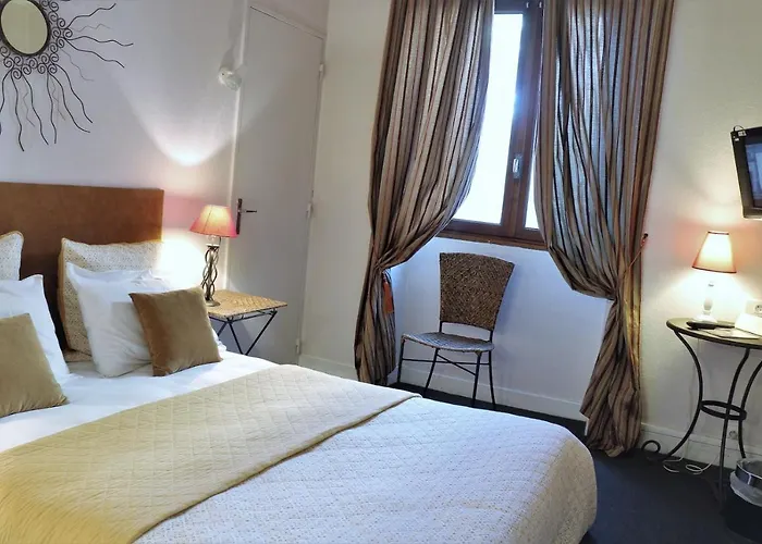 Hôtel accueillant les animaux: Logis Hotel Orly