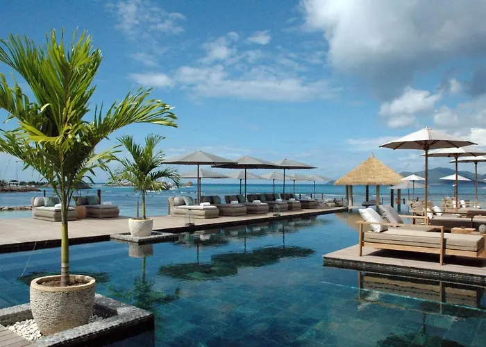 Hotel with view: Le Domaine De L'Orangeraie Resort And Spa