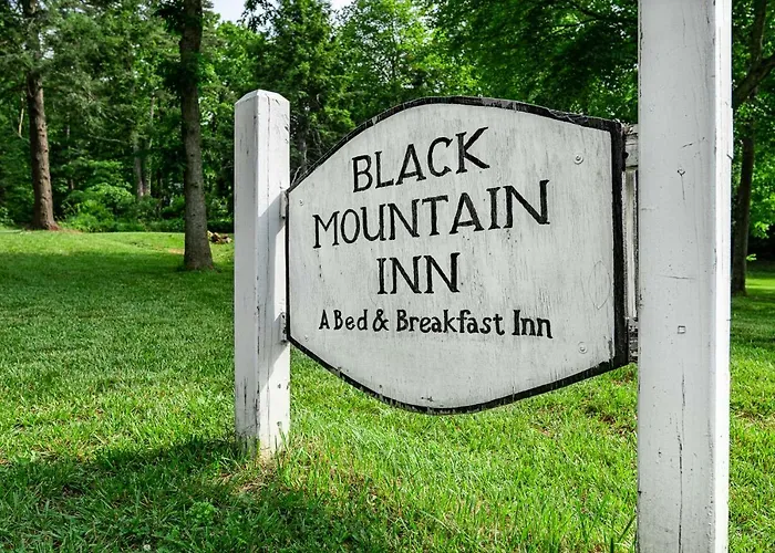 Black Mountain 3 Star Hotels