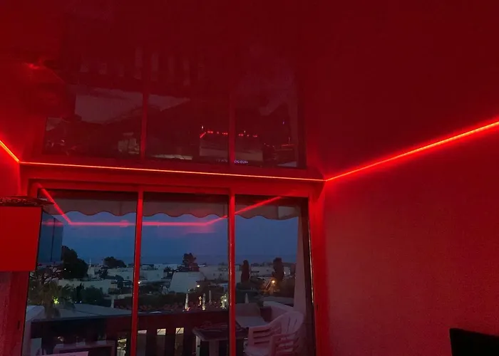 Hotel near College: Village Naturiste