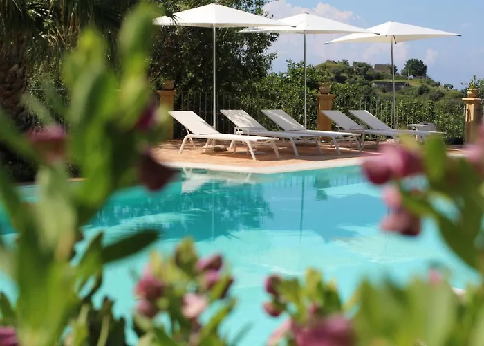 Villa con piscina: Il Mandorlo