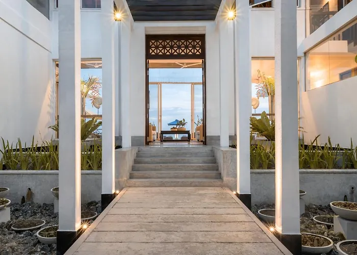 Hotel: The Beach House By Reveal